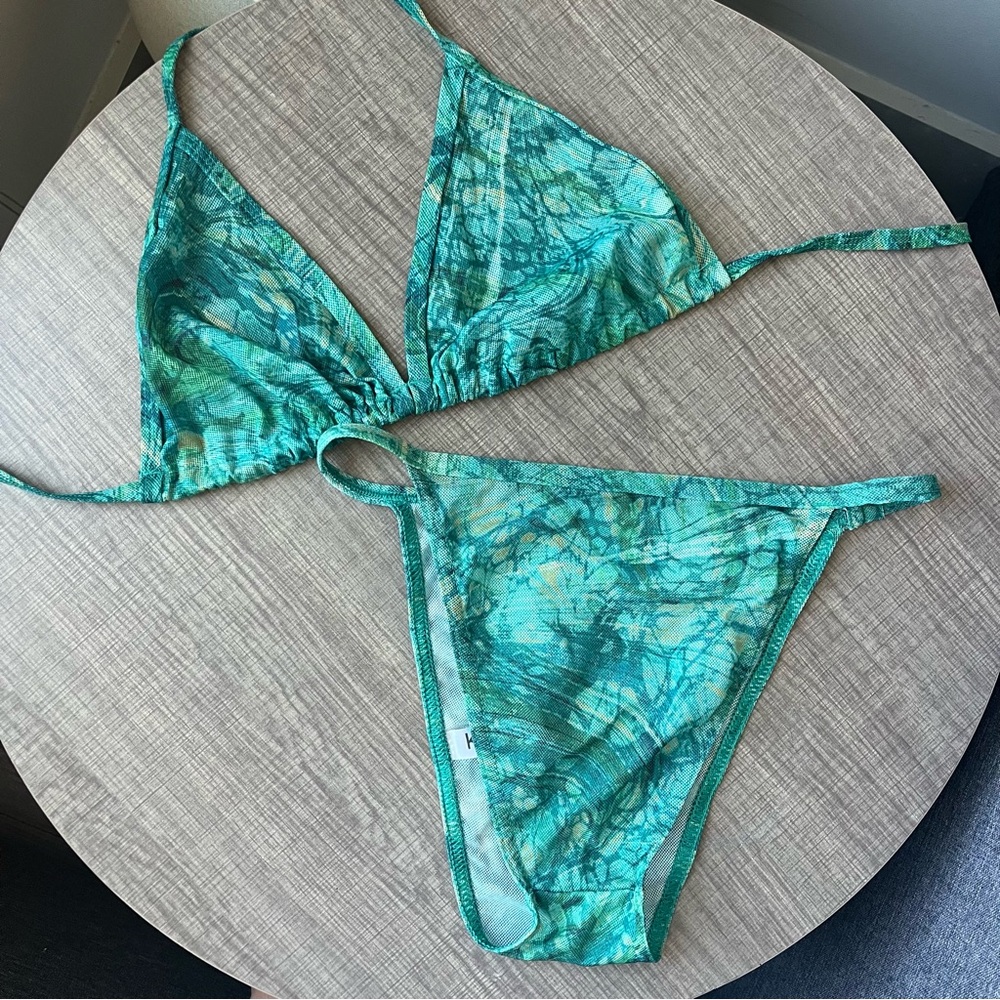 Kiniki tan through bikini set